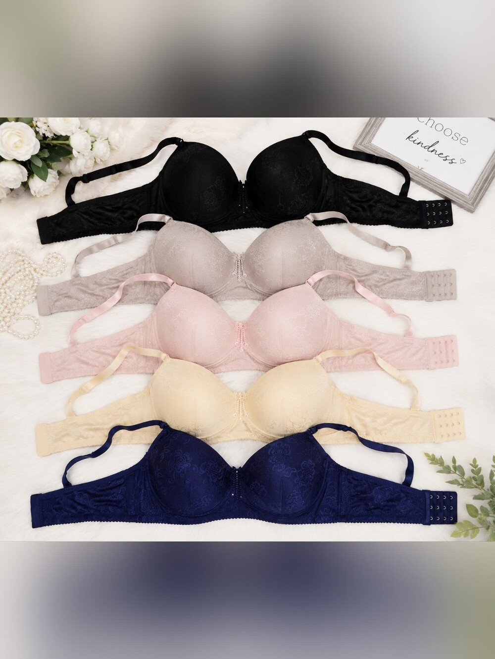 Lot of 5 Unbranded Women's Full Coverage Bras Size Large Assorted Colors